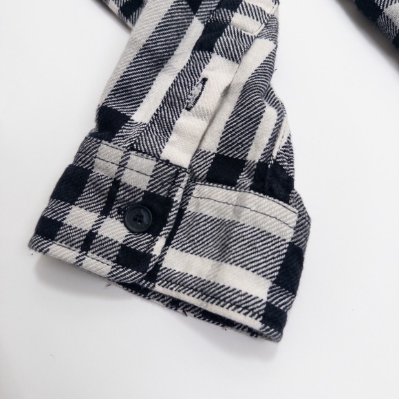 Zara Men's M Relaxed Fit Plaid Flannel Button Up Shirt Black White Shacket - Picture 7 of 8